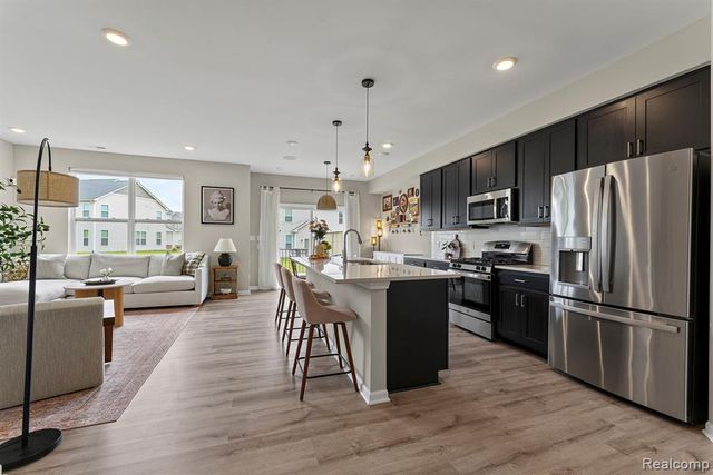 506 Maize Loop, Saline, MI 48176
