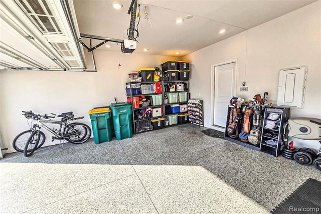 506 Maize Loop, Saline, MI 48176
