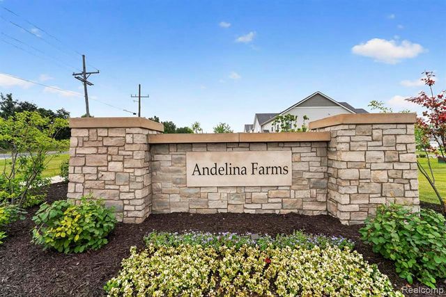 506 Maize Loop, Saline, MI 48176
