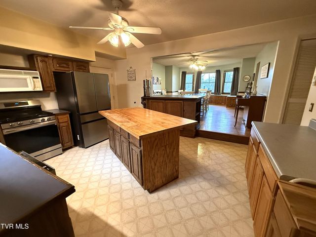 704 River Road, Church Hill, TN 37642