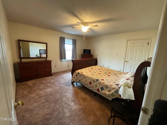 704 River Road, Church Hill, TN 37642