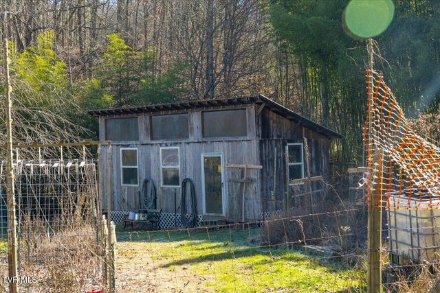 704 River Road, Church Hill, TN 37642
