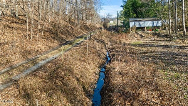 704 River Road, Church Hill, TN 37642