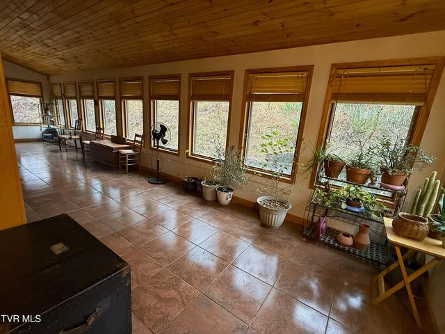 704 River Road, Church Hill, TN 37642