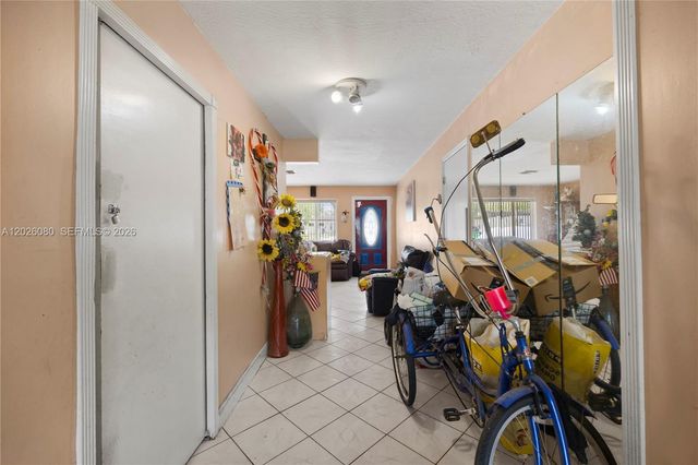 1975 SW 41st Ave, Fort Lauderdale, FL 33317