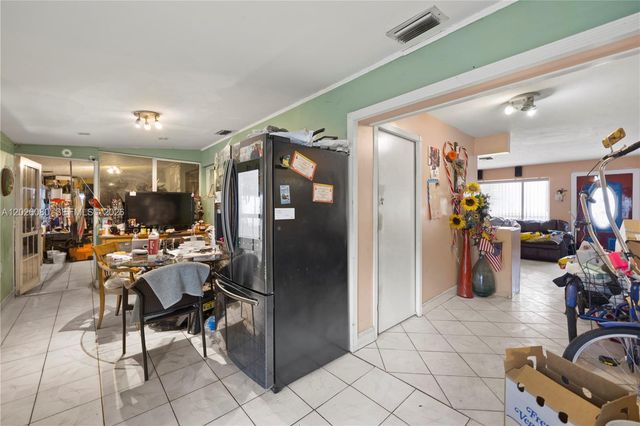 1975 SW 41st Ave, Fort Lauderdale, FL 33317