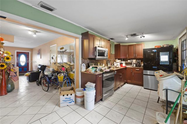 1975 SW 41st Ave, Fort Lauderdale, FL 33317