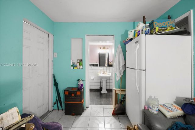 1975 SW 41st Ave, Fort Lauderdale, FL 33317