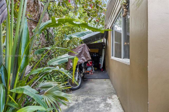 1975 SW 41st Ave, Fort Lauderdale, FL 33317