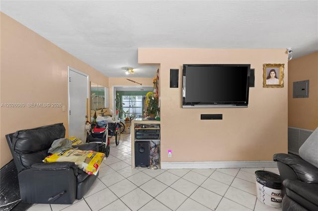 1975 SW 41st Ave, Fort Lauderdale, FL 33317