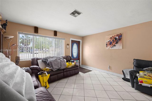 1975 SW 41st Ave, Fort Lauderdale, FL 33317