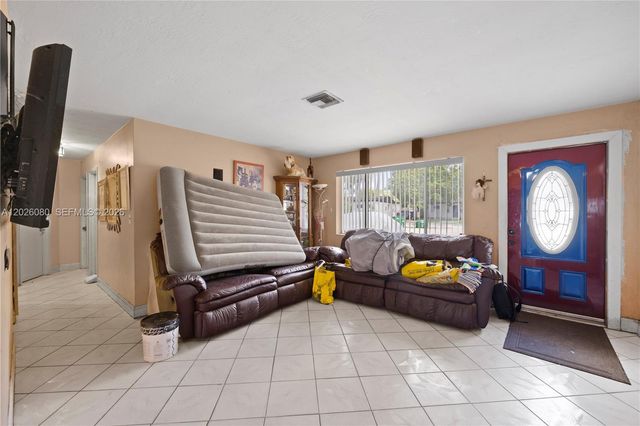 1975 SW 41st Ave, Fort Lauderdale, FL 33317