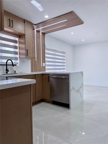 15235 SW 108th Ct, Miami, FL 33157