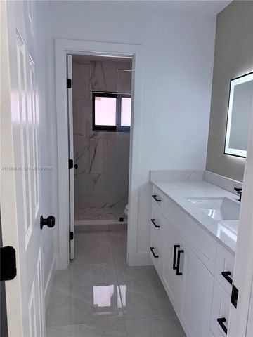 15235 SW 108th Ct, Miami, FL 33157