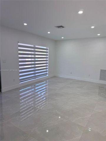 15235 SW 108th Ct, Miami, FL 33157