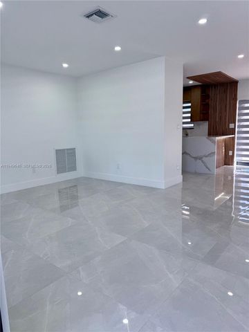 15235 SW 108th Ct, Miami, FL 33157