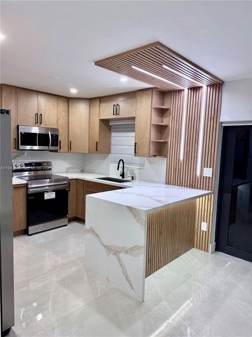 15235 SW 108th Ct, Miami, FL 33157