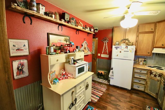 12197 211 Avenue, Van Wert, IA 50262
