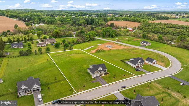 347 STEEPLE VIEW DR, Hanover, PA 17331
