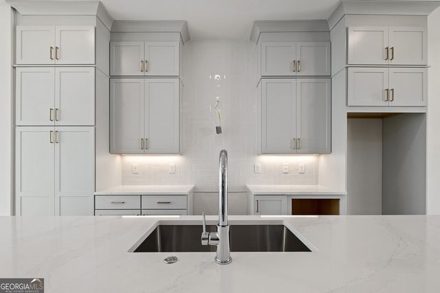 3667 Peachtree Road NE 13, Atlanta, GA 30319