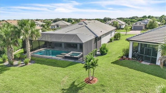 17146 Oakstead DR, Alva, FL 33920