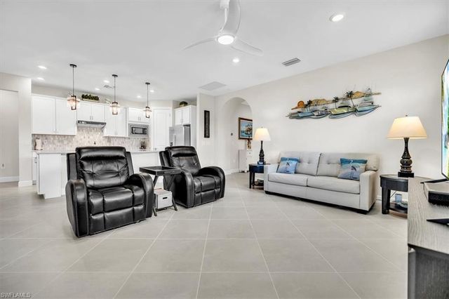 17146 Oakstead DR, Alva, FL 33920