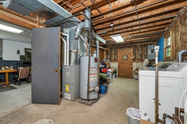 8 Toftree Lane, Dover, NH 03820