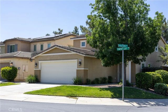 1305 Comfrey Leaf, Beaumont, CA 92223