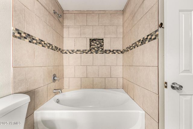 4438 E BELLEVIEW Street, Phoenix, AZ 85008