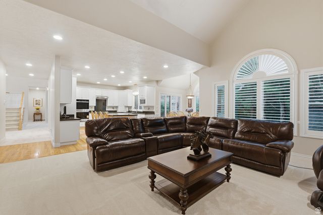 11943 S AUTUMN RIDGE DR, Sandy, UT 84092