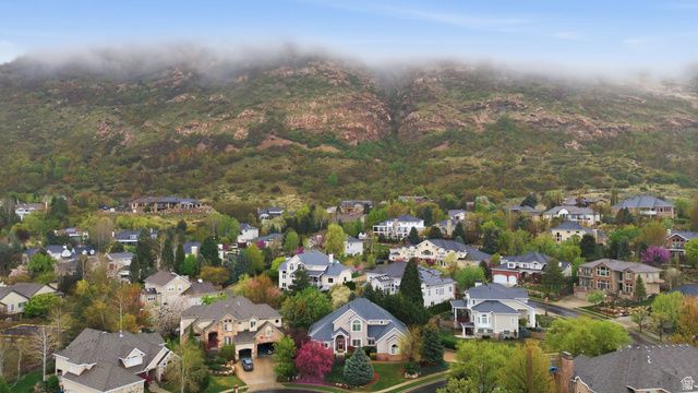 11943 S AUTUMN RIDGE DR, Sandy, UT 84092
