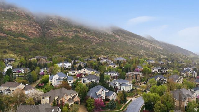 11943 S AUTUMN RIDGE DR, Sandy, UT 84092