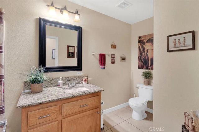 8695 Cantel Court, Oak Hills, CA 92344