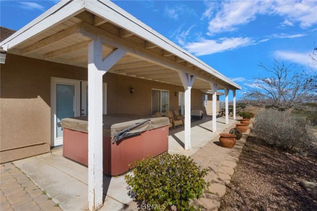 8695 Cantel Court, Oak Hills, CA 92344