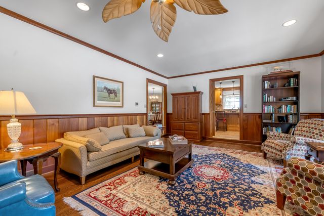 255 Shryocks Ferry Road, Versailles, KY 40383