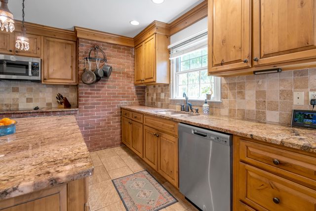 255 Shryocks Ferry Road, Versailles, KY 40383