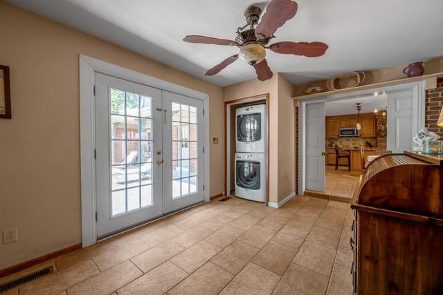 255 Shryocks Ferry Road, Versailles, KY 40383