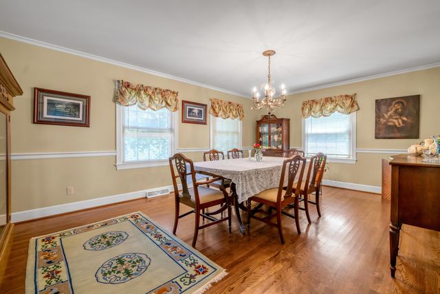 255 Shryocks Ferry Road, Versailles, KY 40383