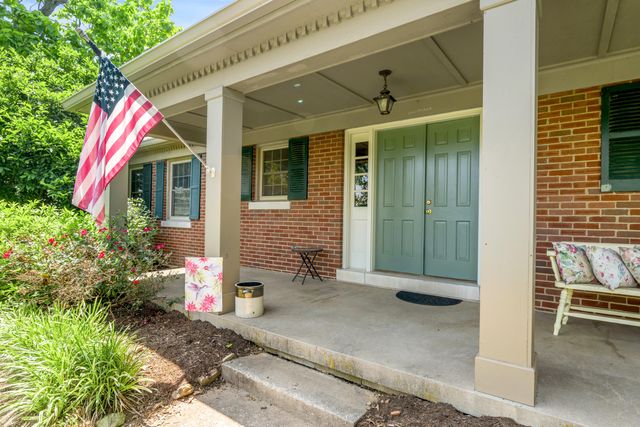 255 Shryocks Ferry Road, Versailles, KY 40383