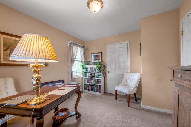 255 Shryocks Ferry Road, Versailles, KY 40383