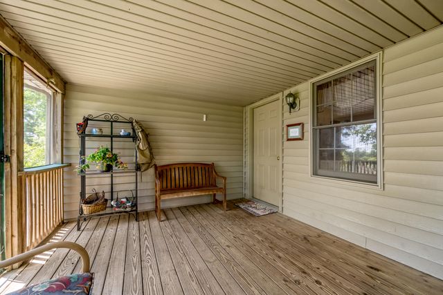 255 Shryocks Ferry Road, Versailles, KY 40383