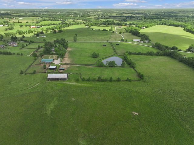 255 Shryocks Ferry Road, Versailles, KY 40383