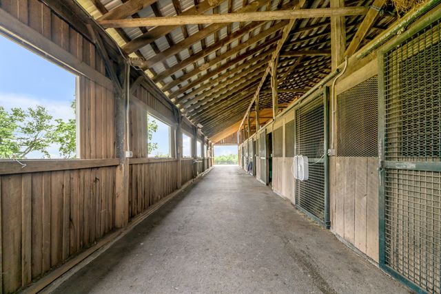 255 Shryocks Ferry Road, Versailles, KY 40383