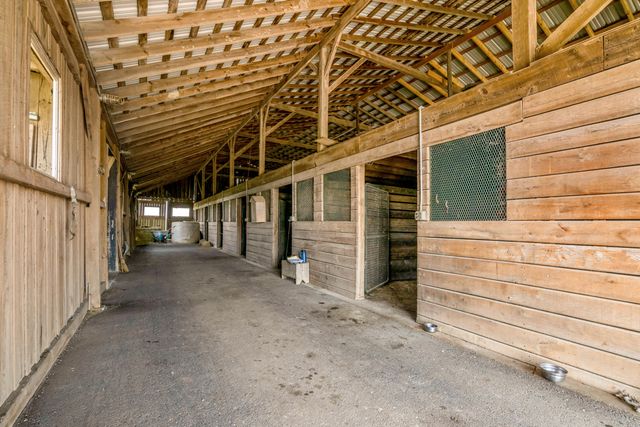 255 Shryocks Ferry Road, Versailles, KY 40383