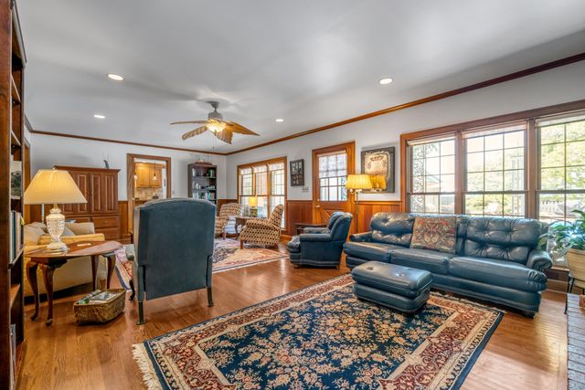 255 Shryocks Ferry Road, Versailles, KY 40383