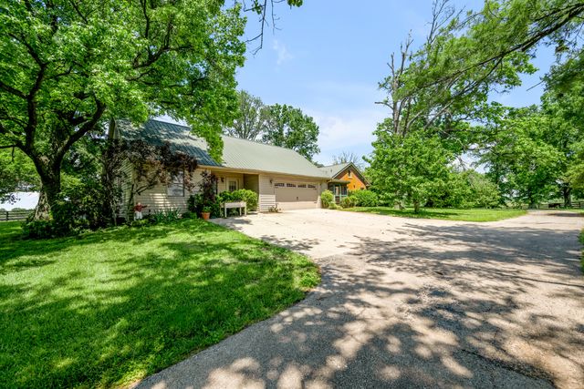 255 Shryocks Ferry Road, Versailles, KY 40383