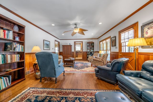255 Shryocks Ferry Road, Versailles, KY 40383