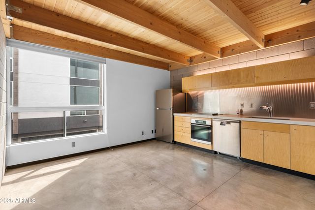 525 E WILLETTA Street 2, Phoenix, AZ 85004