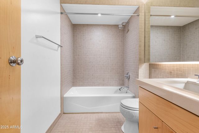 525 E WILLETTA Street 2, Phoenix, AZ 85004