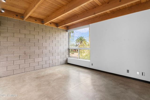 525 E WILLETTA Street 2, Phoenix, AZ 85004